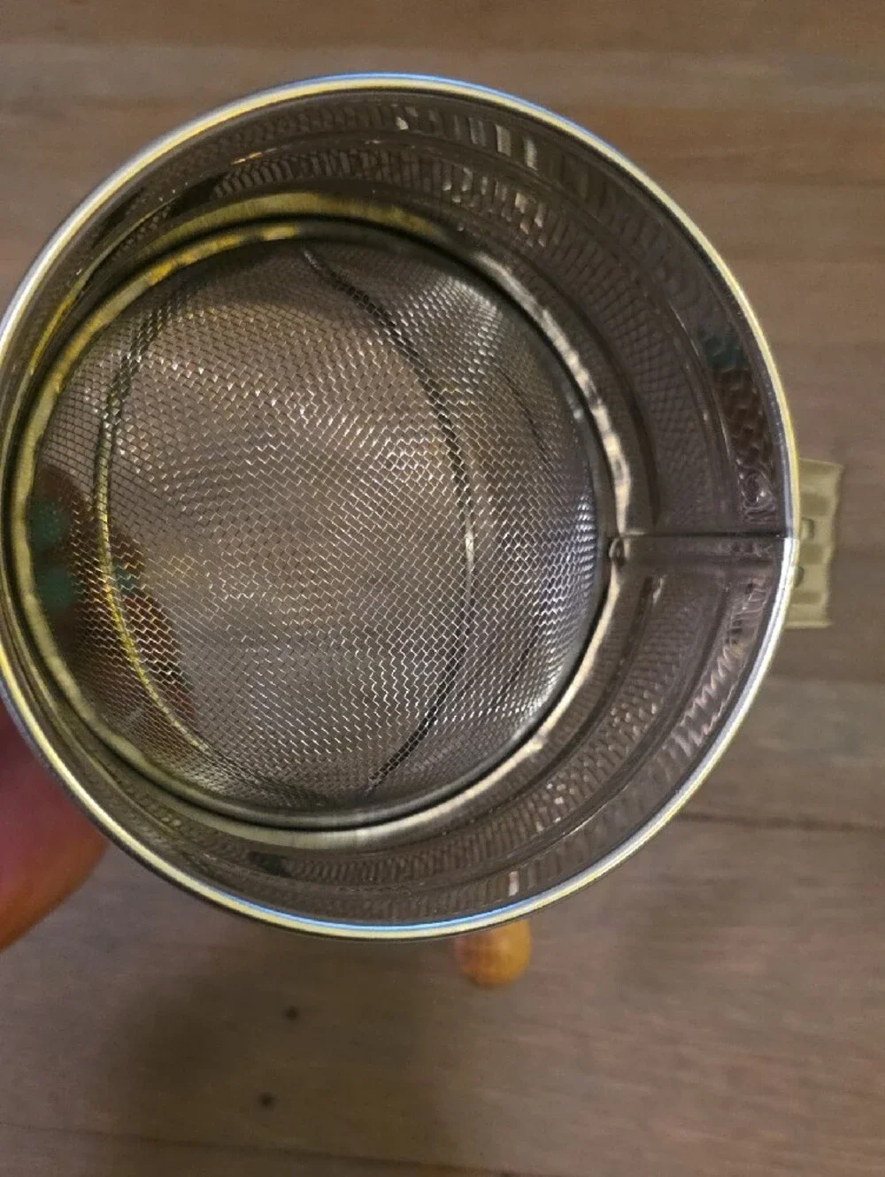The Pioneer Woman handheld flour